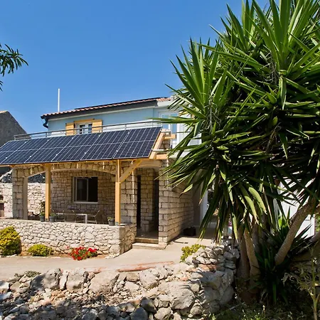 Robinson House T'n't 別荘 フヴァル