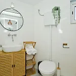 بيت للعطل Robinson House T'n't