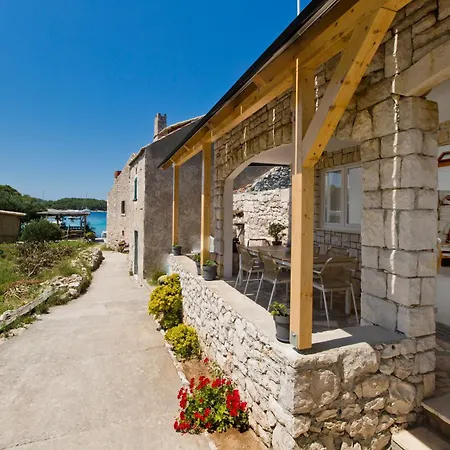 Robinson House T'n't * Hvar Town