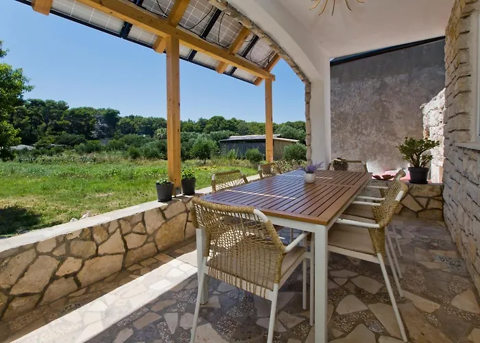 Robinson House T'n't Hvar Town