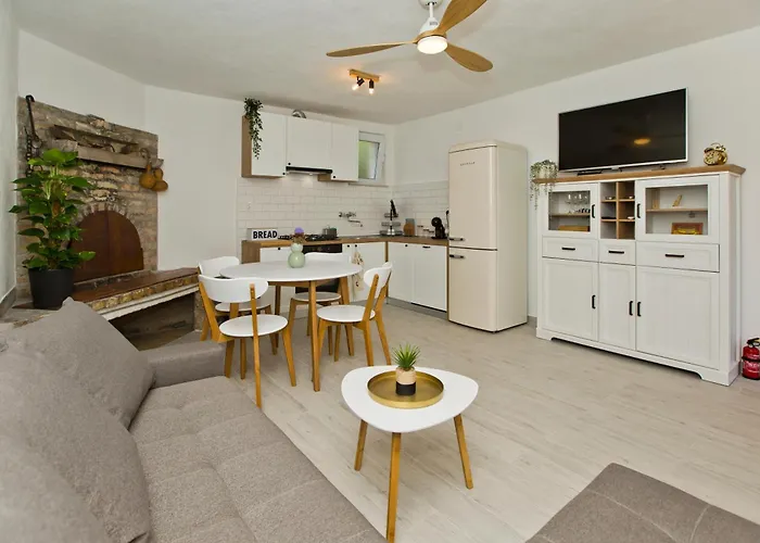 Holiday home Robinson House T'n't