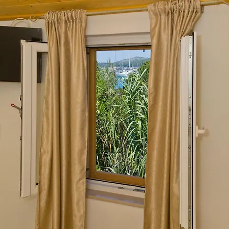 Robinson House T'n't Holiday home *